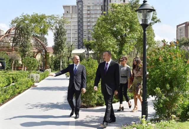 President Ilham Aliyev attends opening of new park complex in Baku - PHOTOS